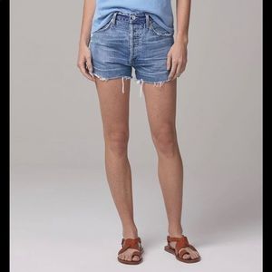 Citizens of Humanity Annabelle Shorts - Honeymoon - Size 28